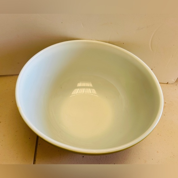 Pyrex bowl, Crazy Daisy #403. Very good used condition. - Picture 2 of 6